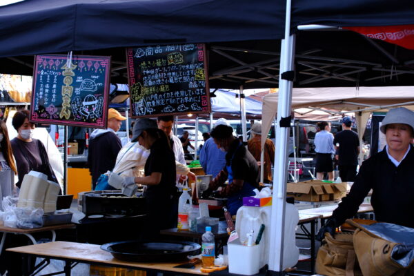 Tatehana Ganpeki Asaichi (Tatehana Pier Morning Market): A Wild, Local Market That Awakens at Dawn